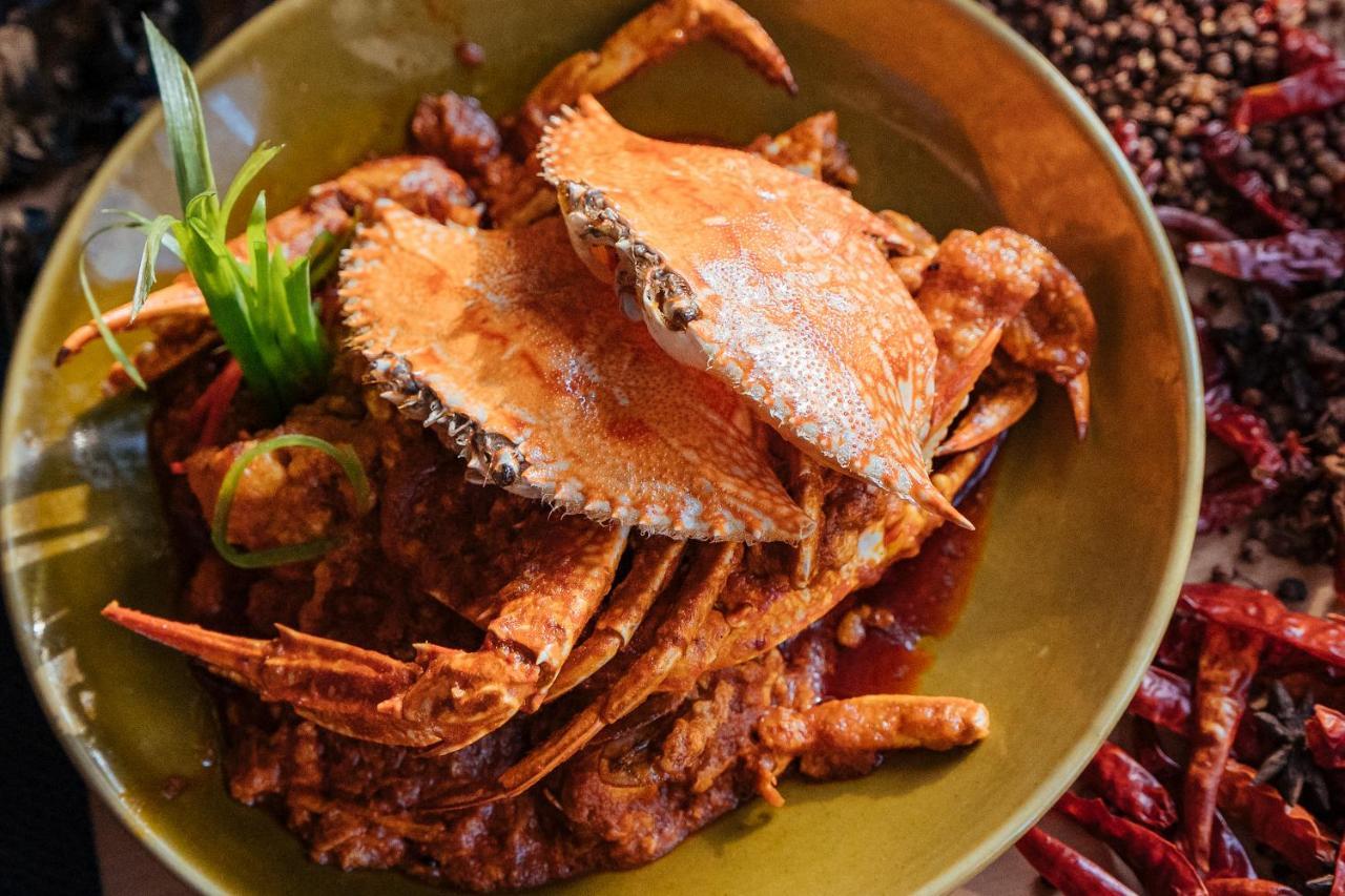 Hyatt Regency Lucknow Gomti Nagar Hotel Exterior foto A chilli crab